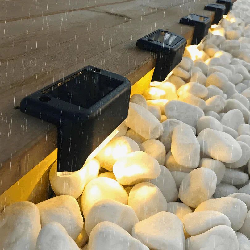 KIT 2 Luminárias Solares LED | Luz Quente IP65 PowerMax
